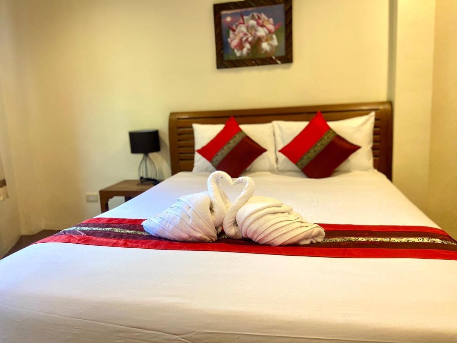 Home Inn Pai Garden Bagian luar foto