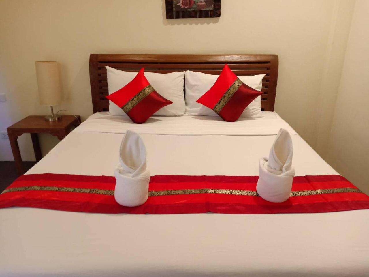 Home Inn Pai Garden Bagian luar foto
